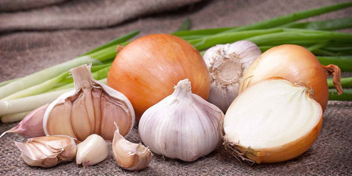 Eating allium vegetables lowers risk of colorectal cancer: study