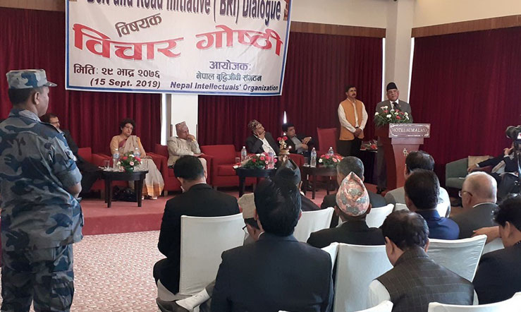 बिआरआइबारे बृहद मन्थन, ऋण लिएर पनि रेल ल्याउन जोड