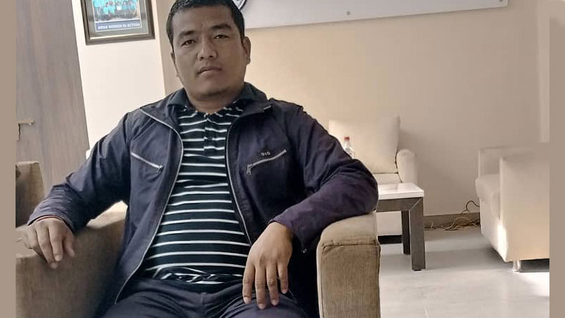 ‘सात समुद्रपारी मजदुरी गरेर घर चलाउनेलाई ब्लाकलिस्टमा राखेर के गर्नुहुन्छ अध्यागमन अधिकृतज्यू ?’