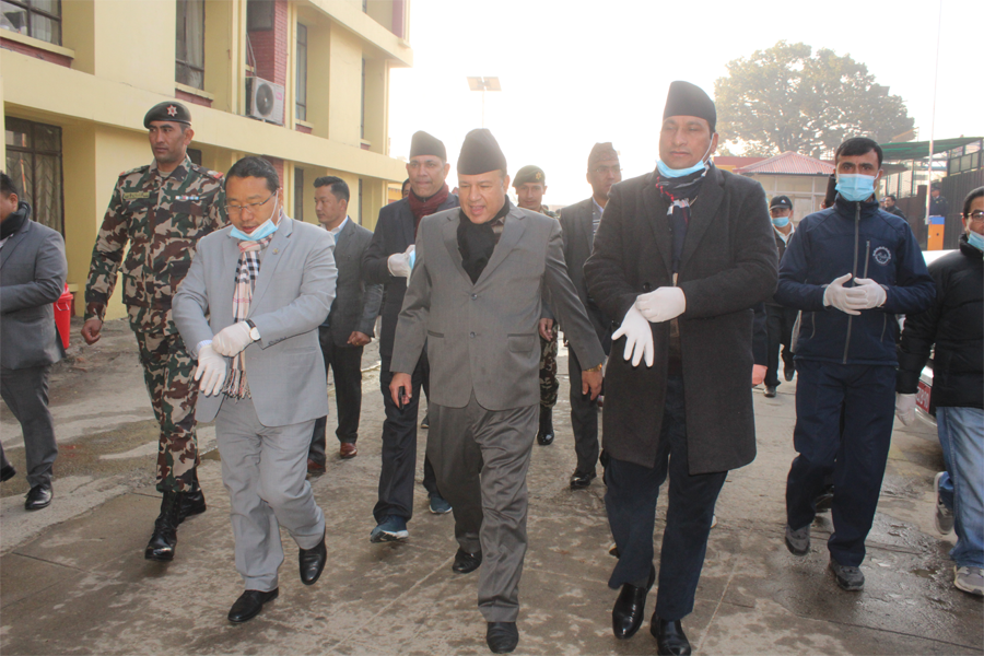 विजुलीले फेरि सिकाउँदै छ पाठ (तस्बिर सहित)