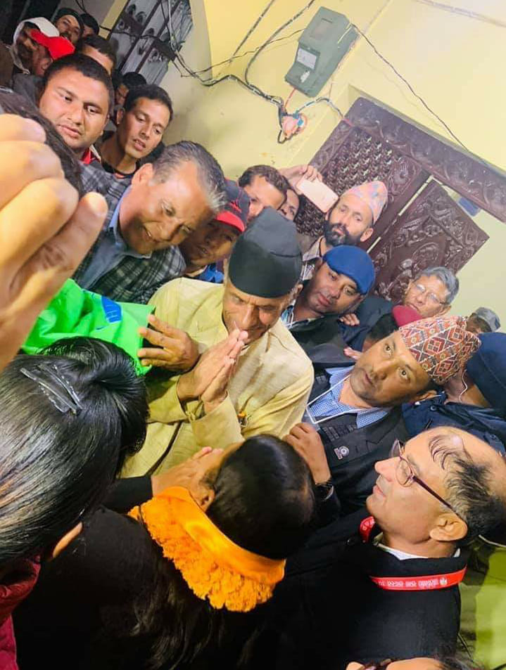 काँग्रेस नेता पौडेलले दिए विद्यालाई शुभकामना, उनको शिष्टताको सबैबाट भयो सरहाना