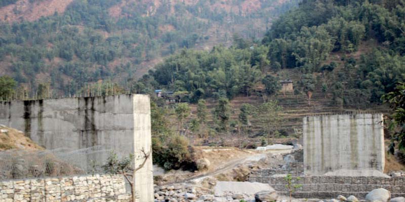 नेता नै ठेकेदार योजना भने अलपत्र