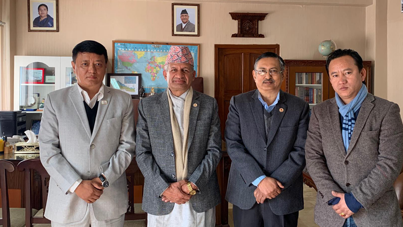 मकाउका नेपालीका समस्याबारे परराष्ट्रमन्त्रीको ध्यानाकर्षण