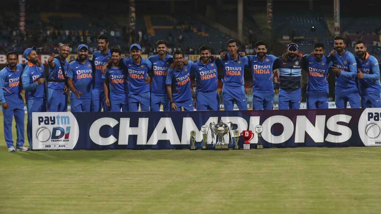 तेस्रो ODI मा भारत ७ विकेटले विजयी, रोहितले बनाए सतक