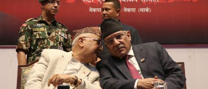 नेकपाका दुई अध्यक्षबीचको खिचातानीले संसद बन्यो ‘बन्धक’