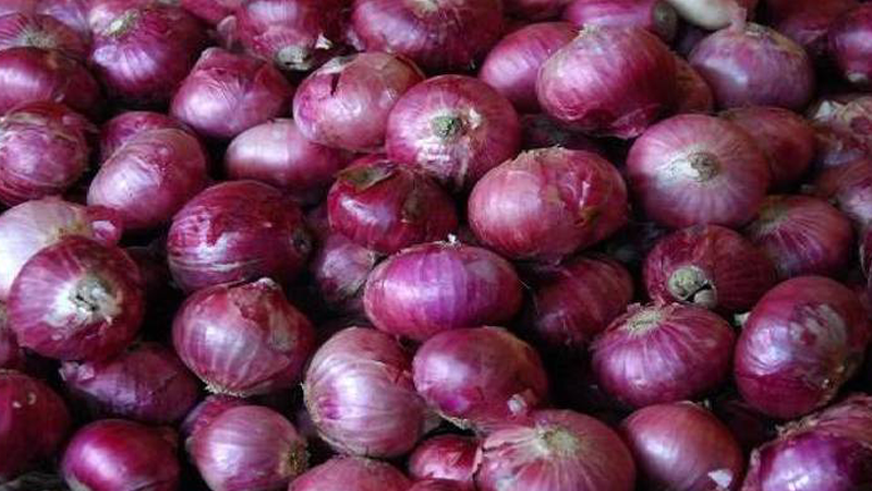 प्याज ७० मा झर्यो कति छ त अन्य तरकारीको मूल्य ?