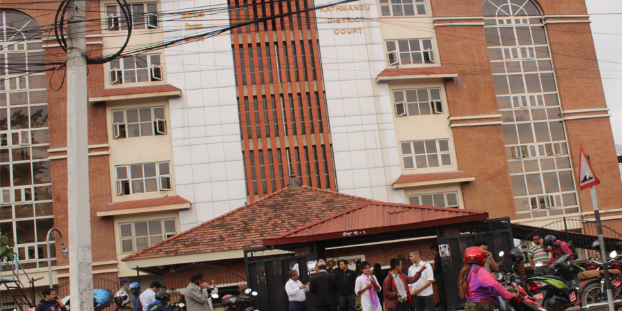 हतियारसहित पक्राउ परेका खड्का र धिमाललाई पाँच दिन हिरासतमा राख्न अनुमति