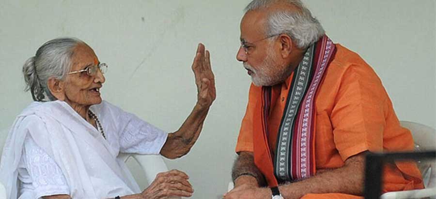 भारतमा ‘जनता कफ्र्यु’ को स्वागत, प्रधानमन्त्री मोदीकी आमाले थाल बजाएर आर्शिवाद दिइन्