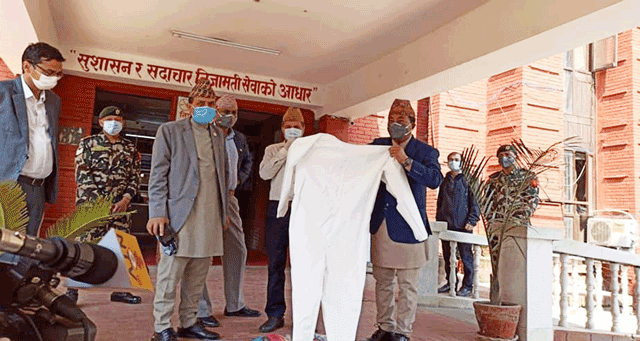 भुसालद्धारा ३०० थान पिपिइ हस्तान्तरण