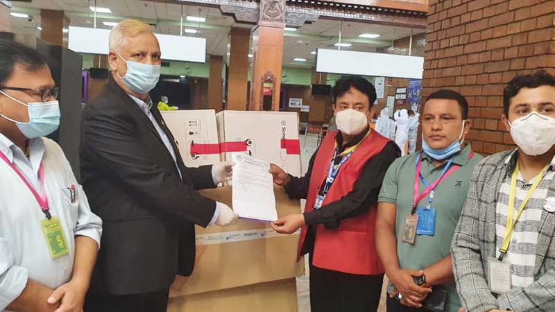 एनआरएनएले पठायो सूदुरपश्चिम प्रदेशलाई २५०० वढी पीसीआर र  भिटिएम कीट