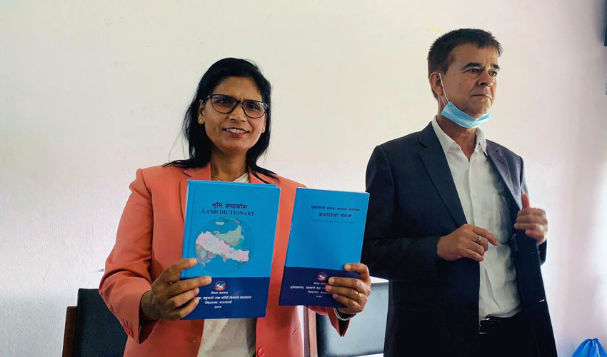 लिम्पियारधुरासहितको नयाँ नक्साबारे छिट्टै पुस्तक प्रकाशन हुन्छ : मन्त्री अर्याल