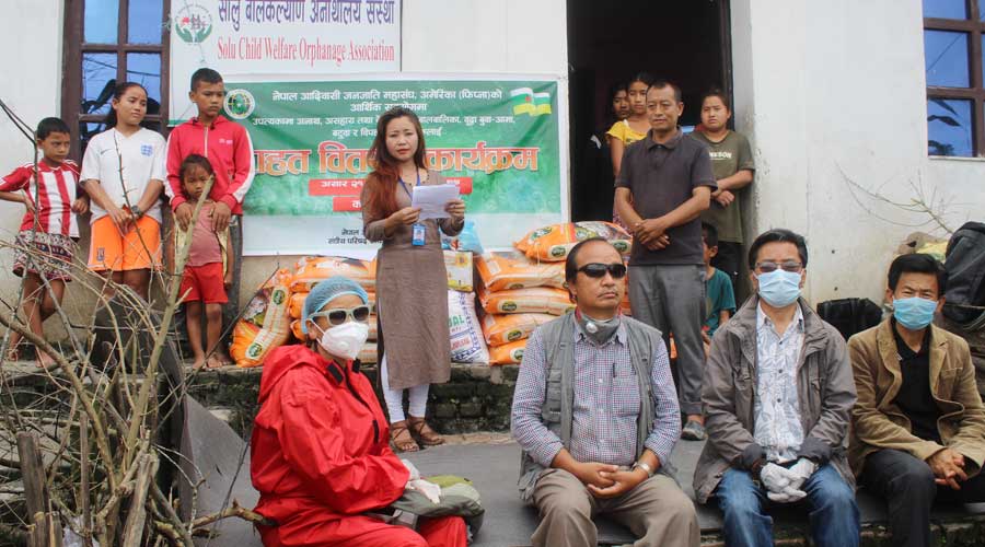 नेपाल आदिवासी जनजाति महासंघ अमेरिकाद्धारा एकैदिन  चार स्थानमा राहत वितरण