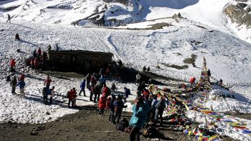 अन्नपूर्ण क्षेत्रमा सिसा र प्लाष्टिकका बोतल लैजान प्रतिबन्ध