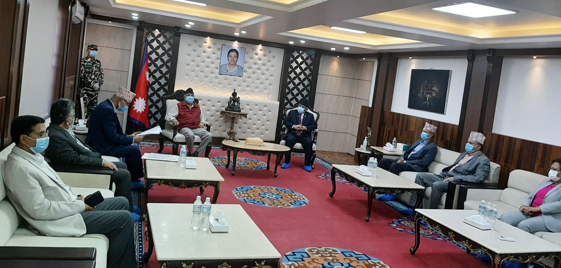 नेकपा कार्यदलले ओली–प्रचण्डलाई बुझायो प्रतिवेदन
