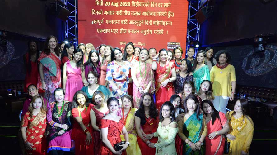 नेपाली सहयोगी हातहरु मकाउले यसरी मनायो तिज (तस्बिरसहित)