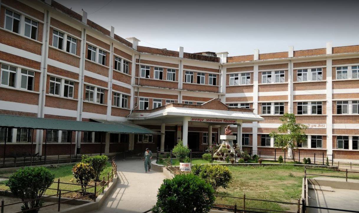 चितवनको भरतपुर अस्पतालमा कोरोना सङ्क्रमित बिरामीको प्लाज्मा थेरापीबाट सफल उपचार