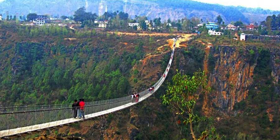 विश्वकै दोस्रो अग्लो बन्जीजम्पसँग जोडिएको बलेवाको पर्यटन