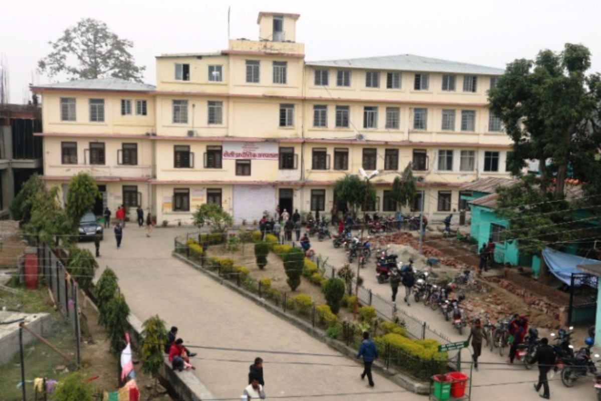 कर्मचारीमा कोरोना सङ्क्रमण बढ्न थालेपछि कार्यालयको सेवा प्रभावित हुँदै
