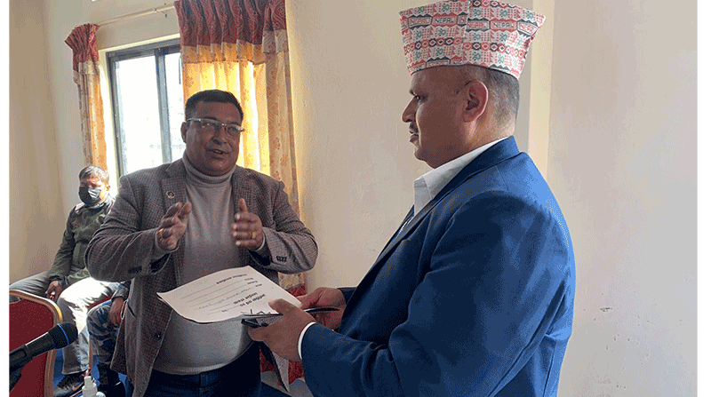 राप्रपा नुवाकोटले सिडियो कार्यालय पुगेर बुझायो ज्ञापनपत्र
