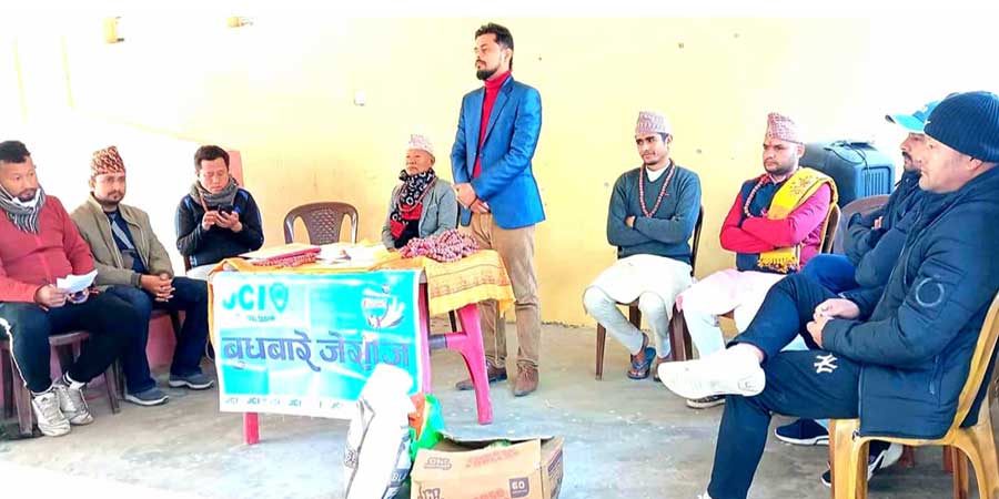 बुधबारे जेसीजद्वारा गुरुकुलका विद्यार्थीलाई सम्मान तथा खाद्यान्न वितरण