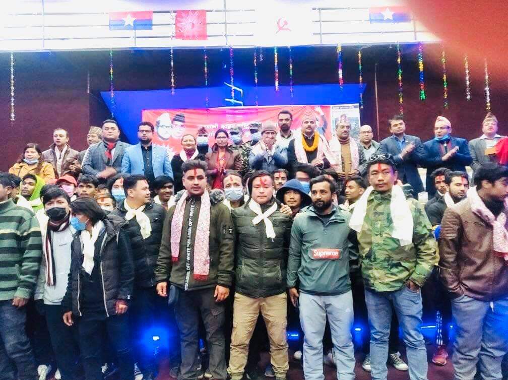 तरुण दलवाट ५० जना युवाहरुको प्रवेश गराउंदै युवा संघको भेला सप्पन्न