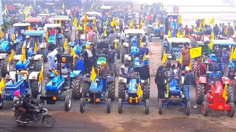 भारतमा गणतन्त्र दिवसका दिन किसानहरुको ट्याक्टर र्याली प्रदर्शन