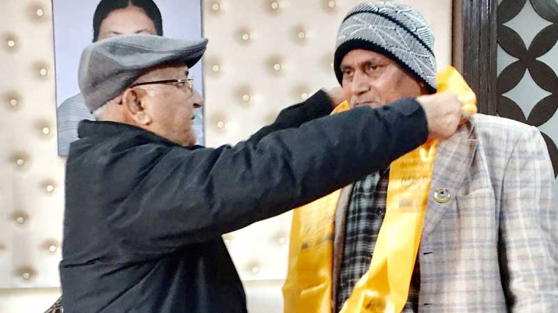 जसपाका नेता हवारी ओली समूहमा प्रवेश