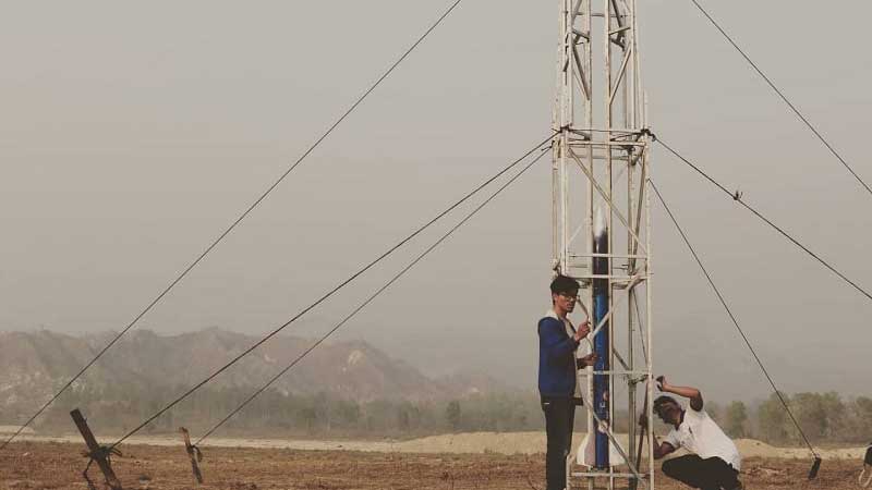 नेपाली विद्यार्थीहरुले बनाएको ‘आरम्भ र गरुड’ रकेटको  परीक्षण (भिडियोसहित)