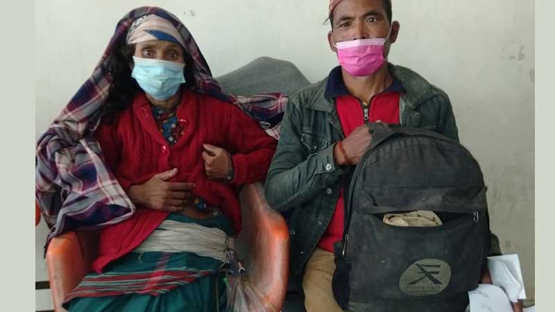 विर अस्पतालको पेटिमा छटपटिदै मिर्गौला रोगले पीडित मुगुका भण्डारी