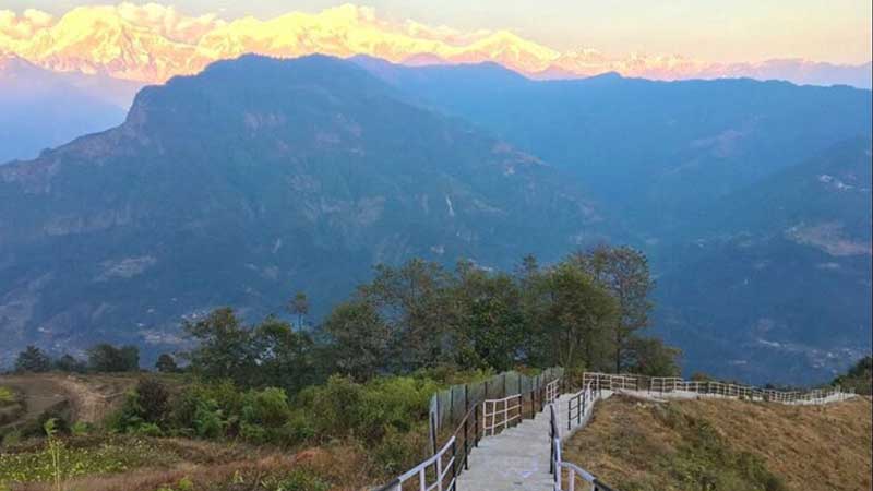 कोरोनाको दोस्रो लहरसँगै झनै सुनसान बने पदमार्ग, चिन्तामा पर्यटन व्यवसायी