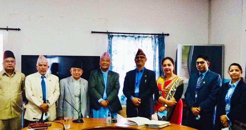 रुपा सुनार प्रकरण : मानव अधिकार आयोग पुगेर माफी मागे शिक्षामन्त्रीले