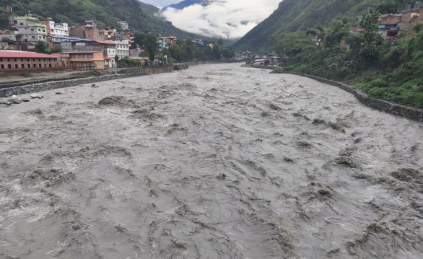 बागलुङमा विपद् : ४१ परिवार विस्थापित, ७ घर उच्च जोखिममा