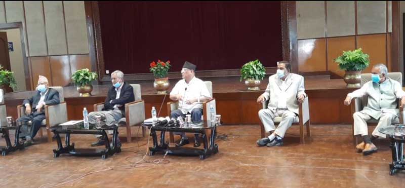 ओली–प्रचण्डबीच फोन वार्ता, खास के भएको थियो टेलिफोनमा ?