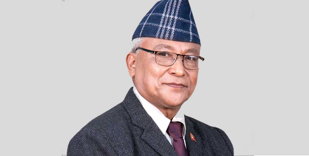 ओली समुहका नेताहरुले नै मागे  शिक्षामन्त्री श्रेष्ठको राजिनामा