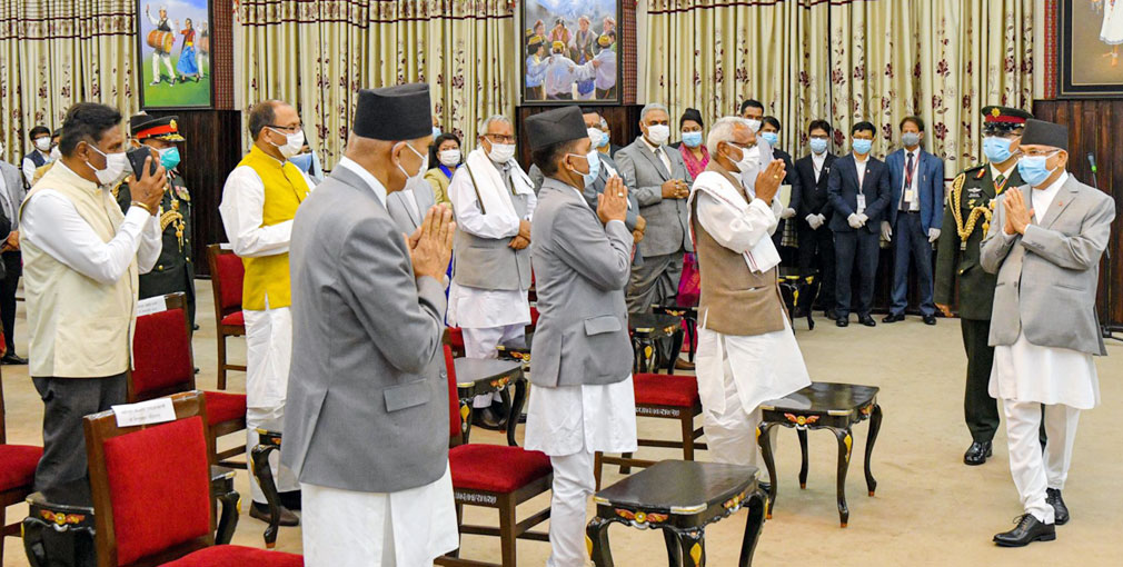 अदालतको आदेशसँगै को को भए पदमुक्त ?