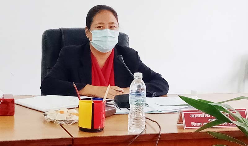 कक्षा १२ का विद्यार्थीलाई परीक्षाअघि नै कोरोना खोप उपलब्ध गराउन सरकारलाई शिक्षा समितिको निर्देशन