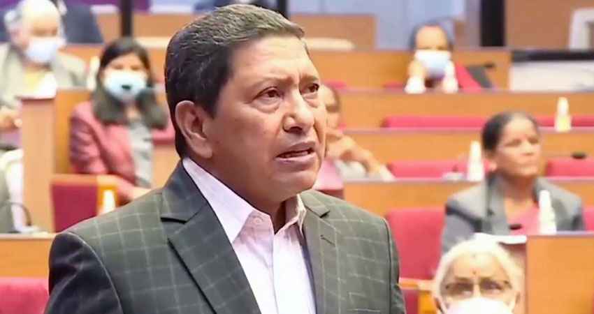 अर्थमन्त्रीलाई नारायणकाजी श्रेष्ठको प्रश्न : एमसीसी खारेज भएको हो ?