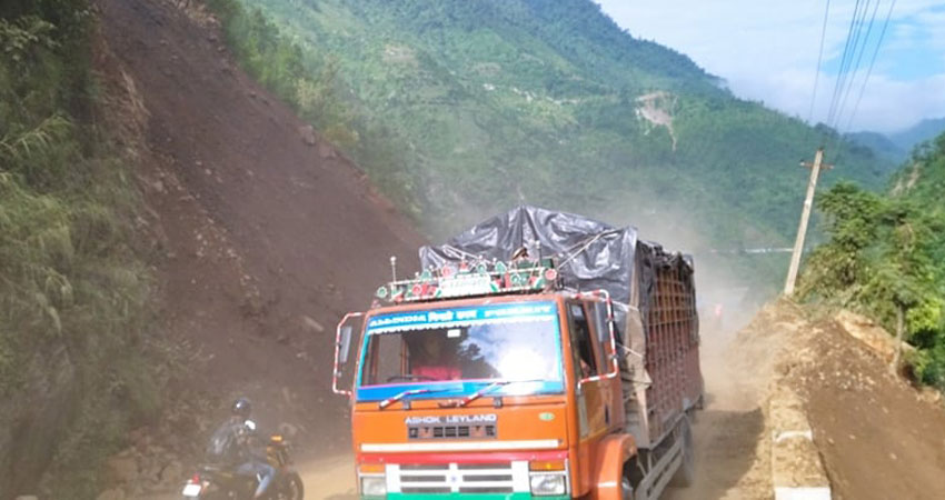 नारायणगढ-मुग्लिन सडकखण्ड सुचारु, ओभरटेक नगरी सवारी चलाउन अनुरोध