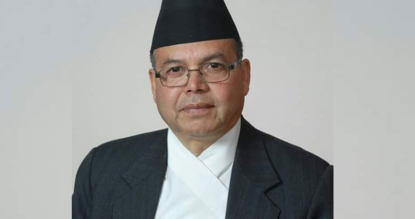 दिल्लीमा लामो समय उपचारपछि स्वदेश फर्किदै पूर्वप्रधानमन्त्री झलनाथ खनाल