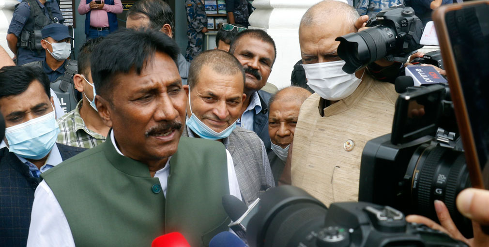 ठाकुर नेतृत्वको दल दर्ताका लागि १५ सांसद र ३१ कार्यकारिणी सदस्यको सनाखत