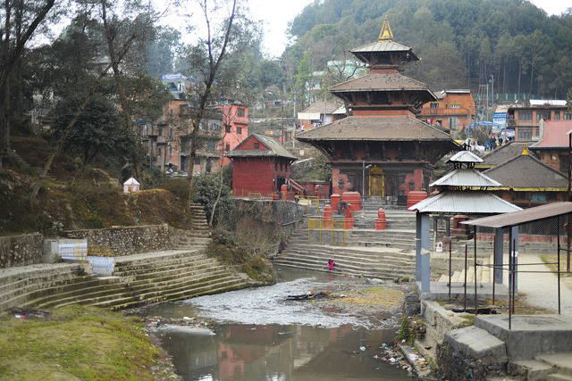 गोकर्णेश्वरको  महादेव  मन्दिर क्षेत्र प्रदूषित