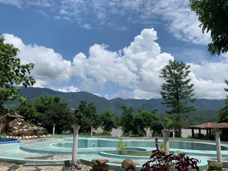 हाडजोर्नी विषेशज्ञ डा प्रमोदप्रसाद लामिछानेले संचालनमा ल्याएको ठिमुरा रिसोर्टको उद्घाटन, यस्ता छन् रिर्सोटका आकर्षक