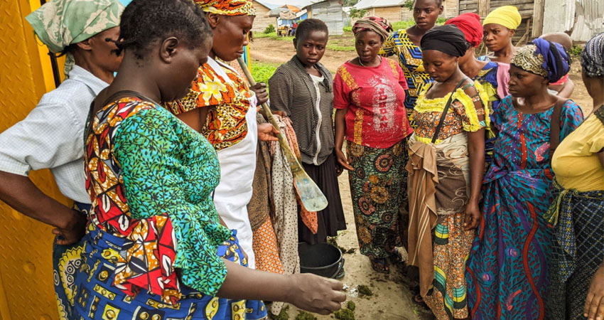 द्वन्द्वका कारण ठूलो सङ्ख्यामा कङ्गोका बासिन्दा युगान्डा छिरे