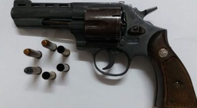 पेस्तोलसहित एकजना पक्राउ