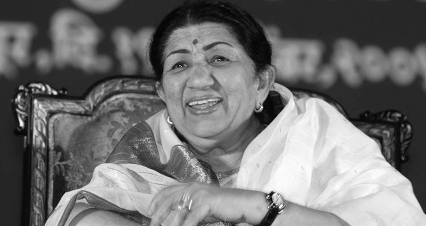 प्रशिद्ध गायिका लता मंगेशकरको निधन