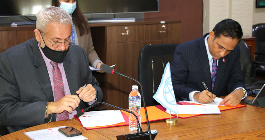 खोप किन्न विश्व बैंकले २ अर्ब १४ करोड ऋण दिने