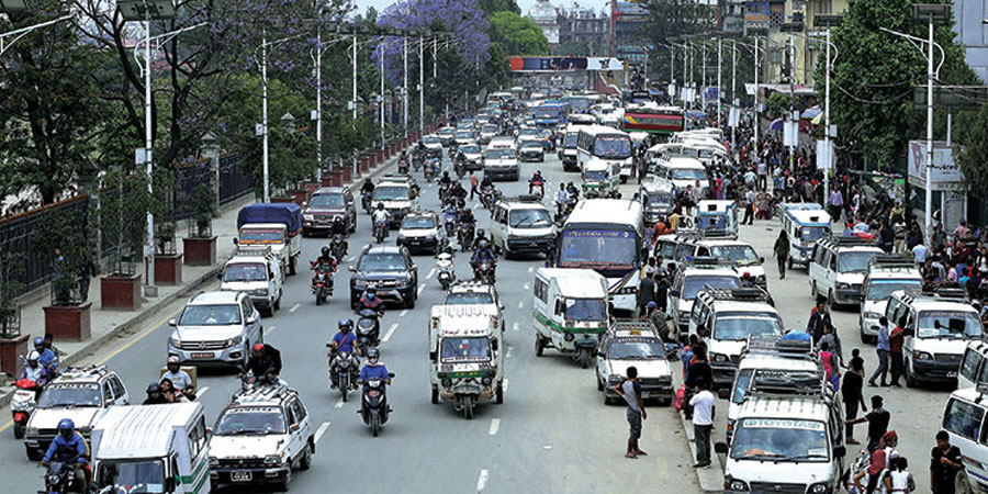 आजदेखि  काठमाडौं उपत्यका लगायतमा चल्ने सार्वजनिक यातायातको भाडा वृद्दि