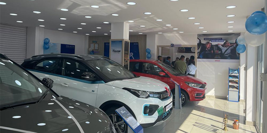 टाटा मोटर्सको नयाँ शोरुम बनेपामा