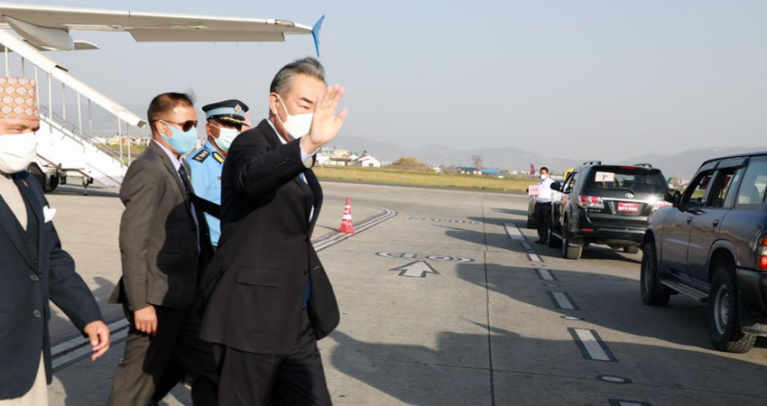 काठमाडौं आइपुगे चिनियाँ विदेशमन्त्री वाङ यी