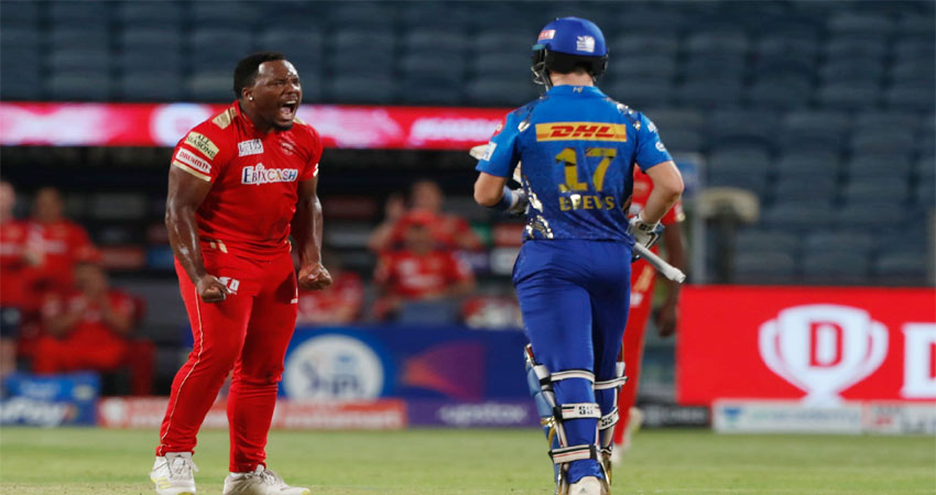 मुम्बई लगातार पाँचौँ खेलमा पराजित, ओडियन स्मिथको घातक बलिङ्ग